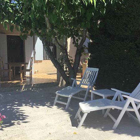 Lauris Petit Cocon Dans Le Luberon 아파트 외부 사진